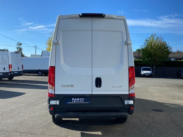IVECO Daily 35S Fg 35S12 V11