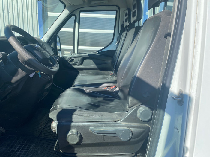 IVECO Daily CCb 35C14H Empattement 3750 Tor