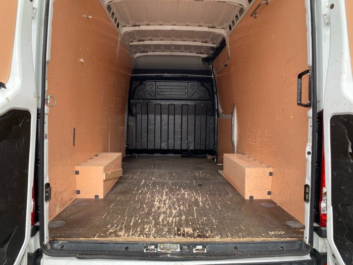 IVECO Daily 35S Fg 35S14 V12