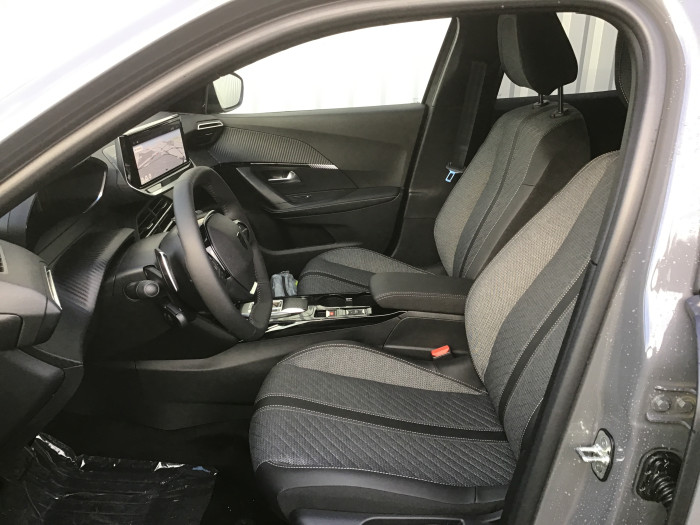 Peugeot 2008 Nouveau Hybrid 136 e-DCS6 Allure