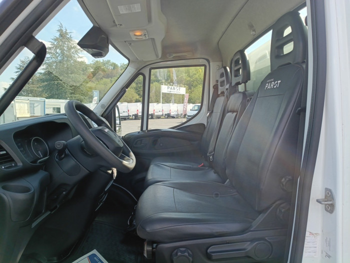 IVECO Daily CCb 35C16H3.0 empattement 3750