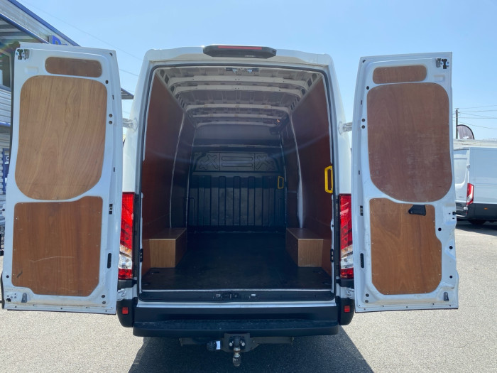 IVECO Daily 35S Fg 35S14 V12