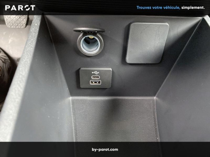 Ford Transit Courier Electrique 100 kW 136ch Limited
