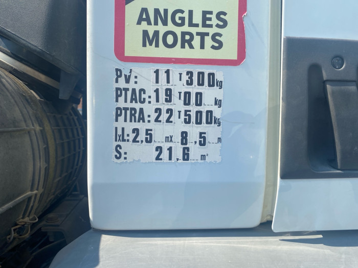 Renault Trucks Kerax 420.19 T