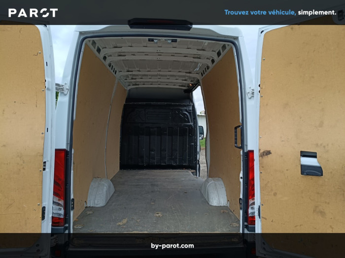 IVECO Daily 35S Fg 35S14 V12