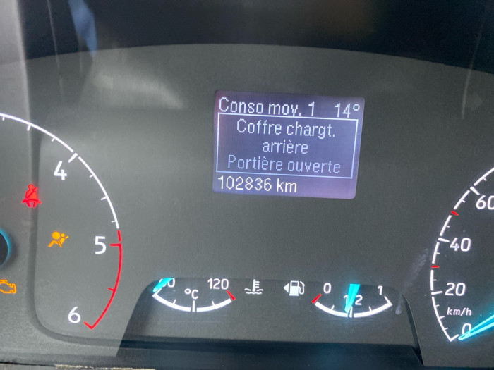 Ford Transit 2T Fg T330 L2H2 2.0 EcoBlue 130ch S&S Cabine Approfondie Ambiente