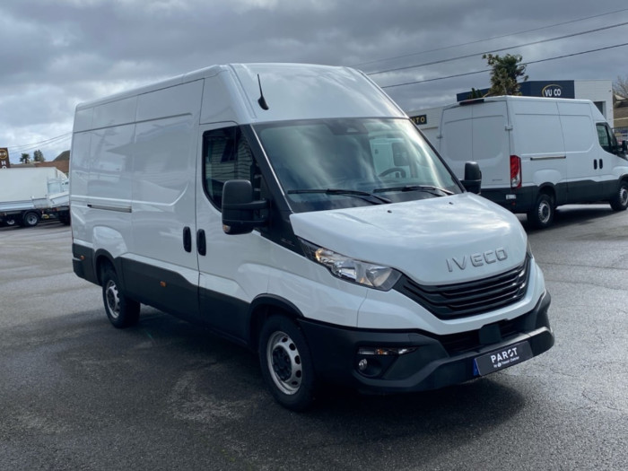 IVECO Daily 35S Fg 35S14H 2.3 V12 