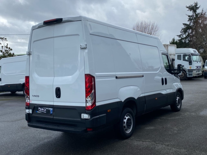 IVECO Daily 35S Fg 35S14H 2.3 V12 