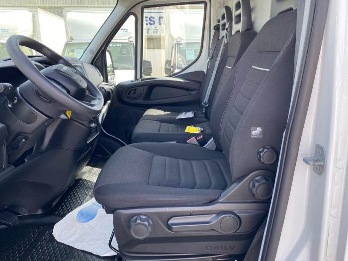 IVECO Daily 35S Fg 35S14 2.3 V12 
