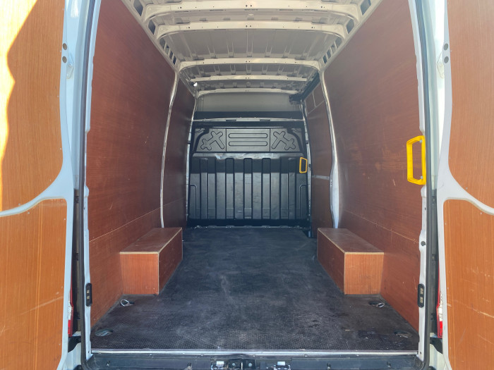IVECO Daily 35S Fg 35S14H 2.3 V12 