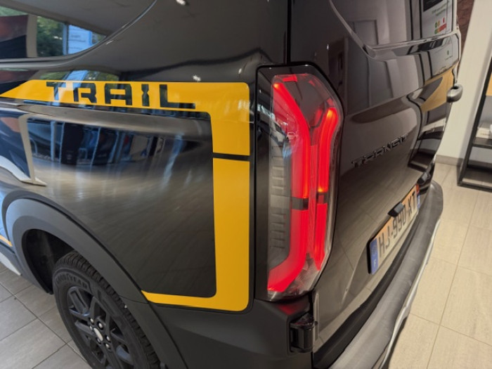 Ford TRANSIT CUSTOM FOURGON Nouveau FGN 320 L1H1 2.0 ECOBLUE 136 CH TRAIL