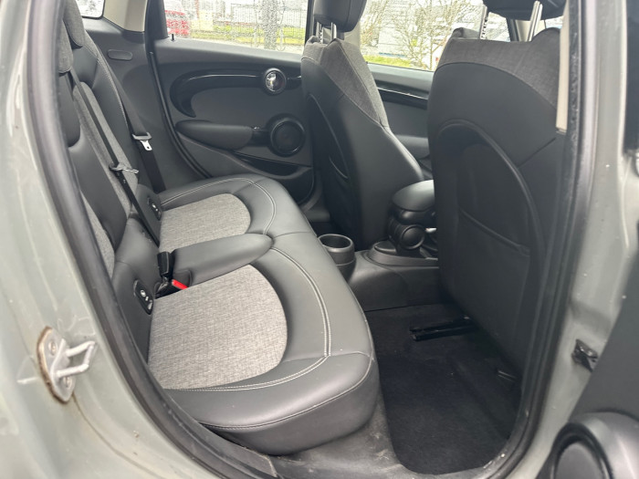 MINI Mini 5 Portes Cooper 136ch Heddon Street Euro6d-T