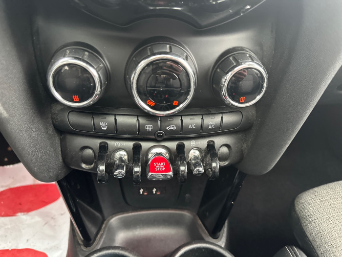 MINI Mini 5 Portes Cooper 136ch Heddon Street Euro6d-T