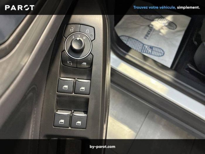 Ford Focus Nouveau 1.0 EcoBoost 125 S&S mHEV Titanium X Business