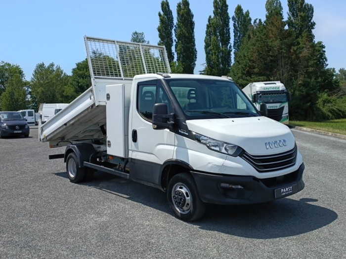 IVECO Daily CCb 35C14 empattement 3750 Hi-Matic
