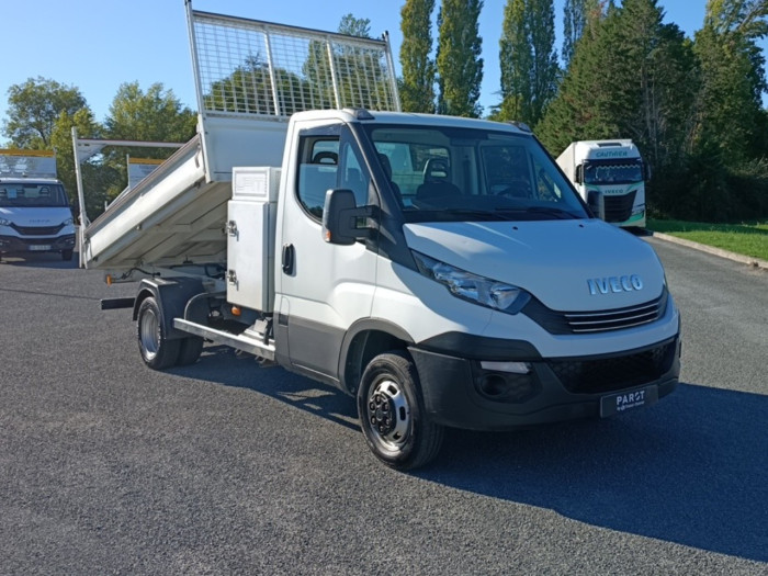 IVECO Daily CCb 35C18H Empattement 3750 Hi-Matic