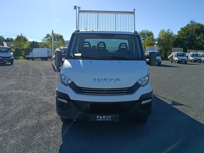 IVECO Daily CCb 35C18H Empattement 3750 Hi-Matic