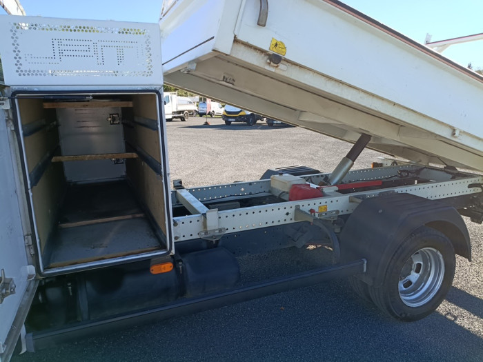 IVECO Daily CCb 35C18H Empattement 3750 Hi-Matic