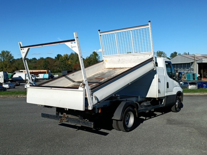 IVECO Daily CCb 35C18H Empattement 3750 Hi-Matic