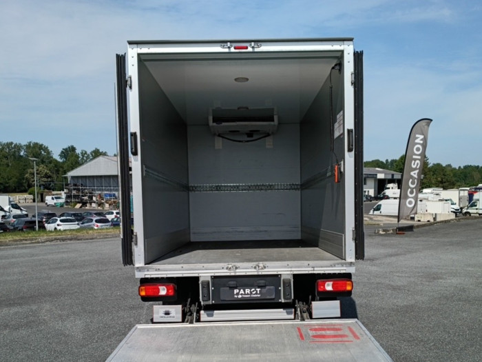IVECO Daily CCb 35C16H3.0 empattement 4100