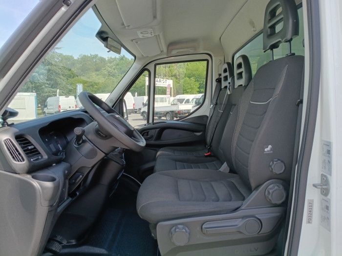 IVECO Daily CCb 35C16H3.0 empattement 4100