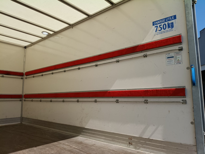IVECO Daily CCb 35C16H empattement 4100 3.0