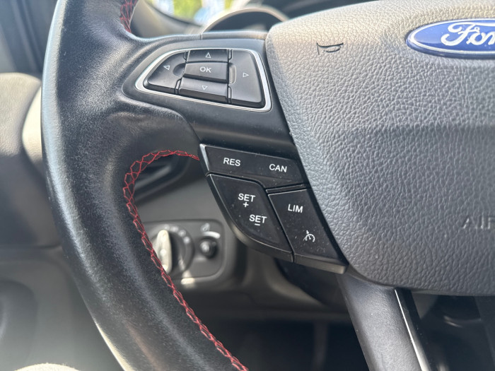 Ford Kuga 2.0 TDCi 150ch Stop&Start ST-Line 4x2