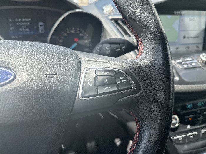 Ford Kuga 2.0 TDCi 150ch Stop&Start ST-Line 4x2