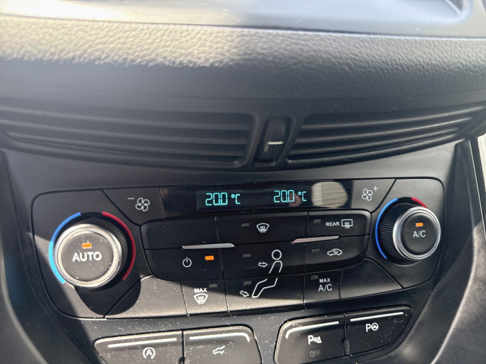 Ford Kuga 2.0 TDCi 150ch Stop&Start ST-Line 4x2