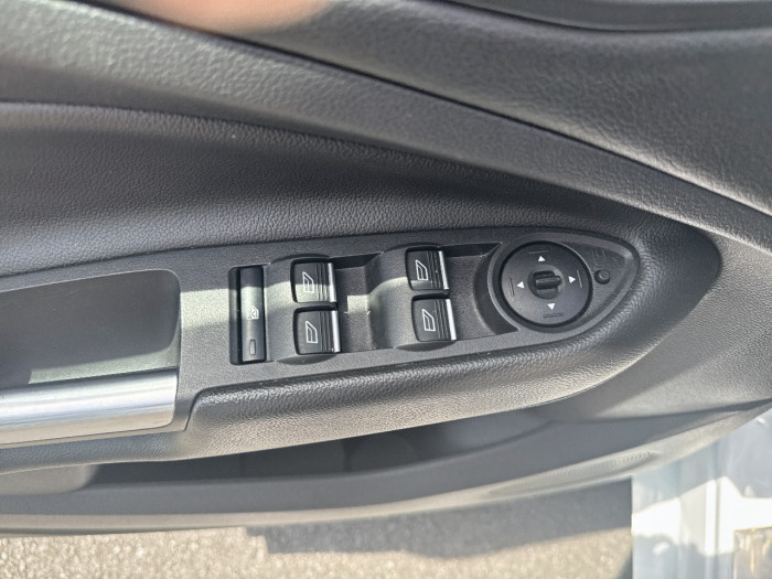 Ford Kuga 2.0 TDCi 150ch Stop&Start ST-Line 4x2