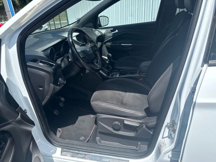 Ford Kuga 2.0 TDCi 150ch Stop&Start ST-Line 4x2