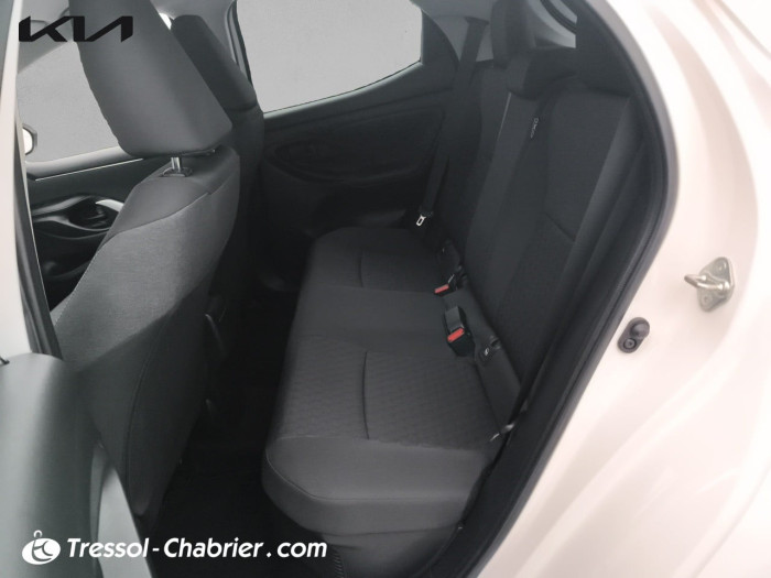 Toyota YARIS HYBRIDE MY22 116h Design