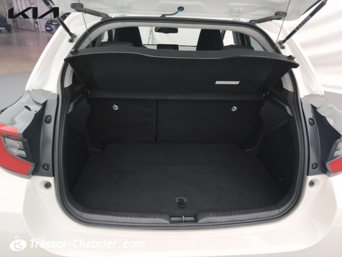 Toyota YARIS HYBRIDE MY22 116h Design