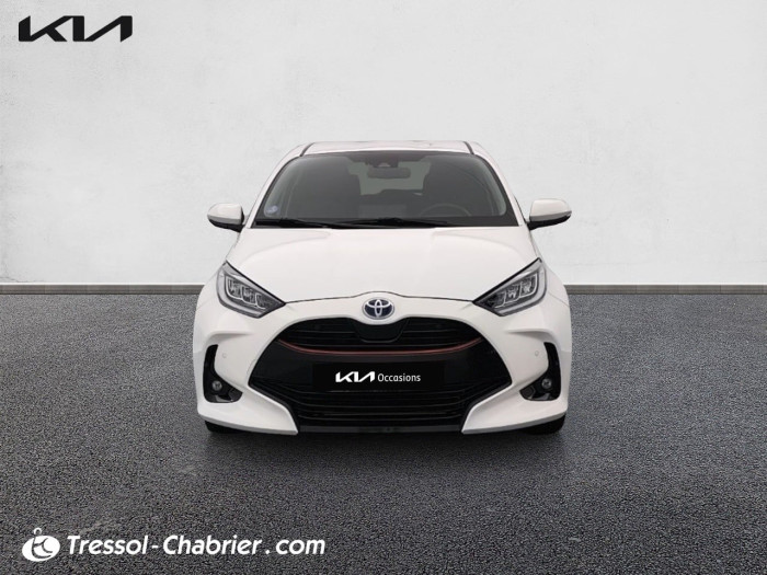 Toyota YARIS HYBRIDE MY22 116h Design