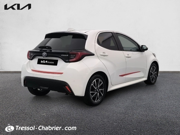 Toyota YARIS HYBRIDE MY22 116h Design