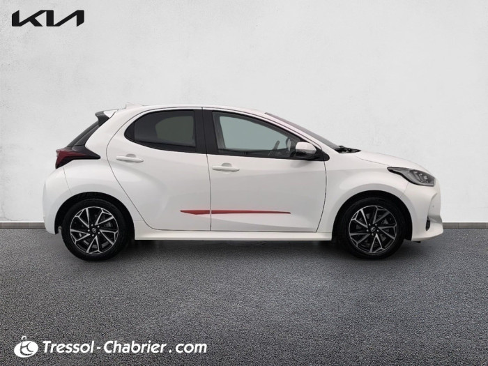 Toyota YARIS HYBRIDE MY22 116h Design