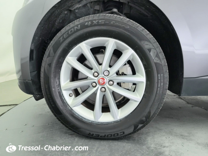 Jaguar F-Pace 2.0 D - 180 AWD Portfolio