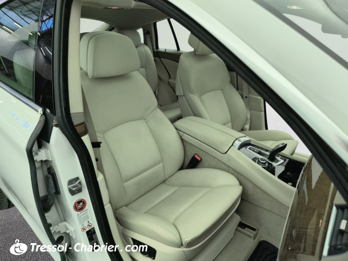 BMW SERIE 5 GRAN TURISMO 530d xDrive 258 ch Gran Turismo Luxe A