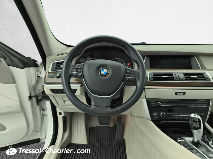 BMW SERIE 5 GRAN TURISMO 530d xDrive 258 ch Gran Turismo Luxe A