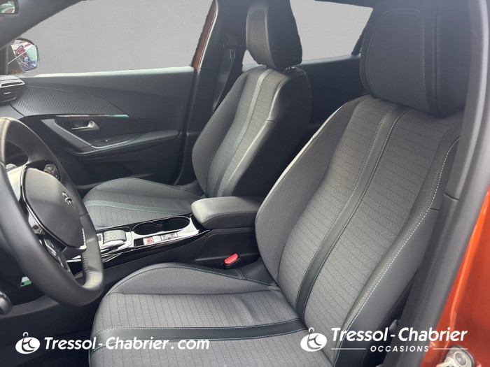 Peugeot 2008 PureTech 130 S&S EAT8 Allure