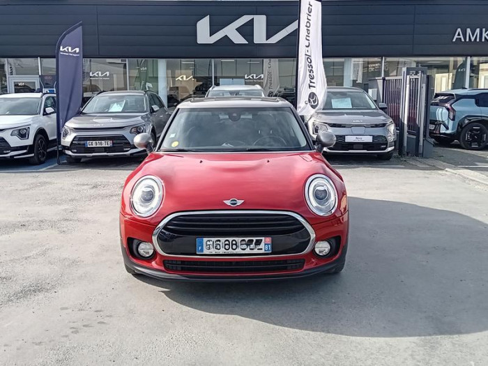 MINI CLUBMAN F54 Cooper D 150 ch Finition Red Hot Chili A
