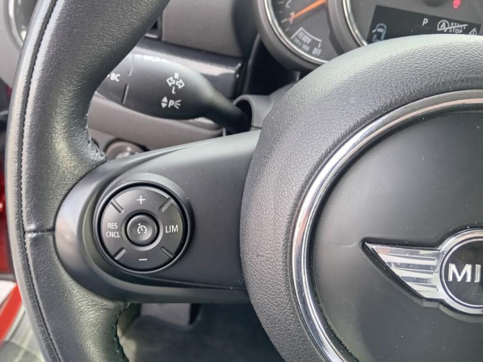 MINI CLUBMAN F54 Cooper D 150 ch Finition Red Hot Chili A