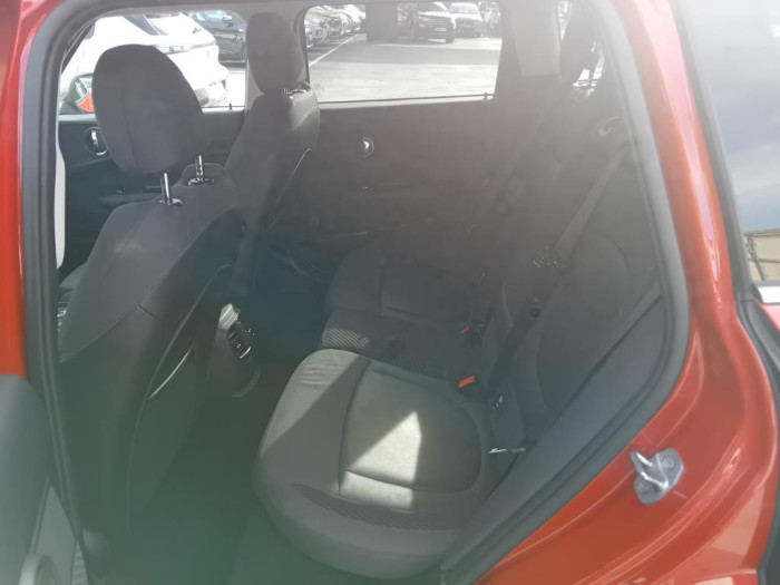 MINI CLUBMAN F54 Cooper D 150 ch Finition Red Hot Chili A
