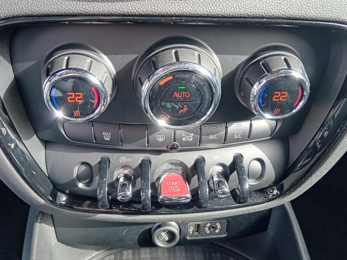 MINI CLUBMAN F54 Cooper D 150 ch Finition Red Hot Chili A
