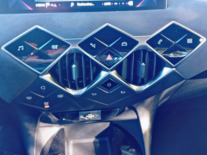 DS DS 3 Crossback DS3 Crossback BlueHDi 100 BVM6 Performance Line