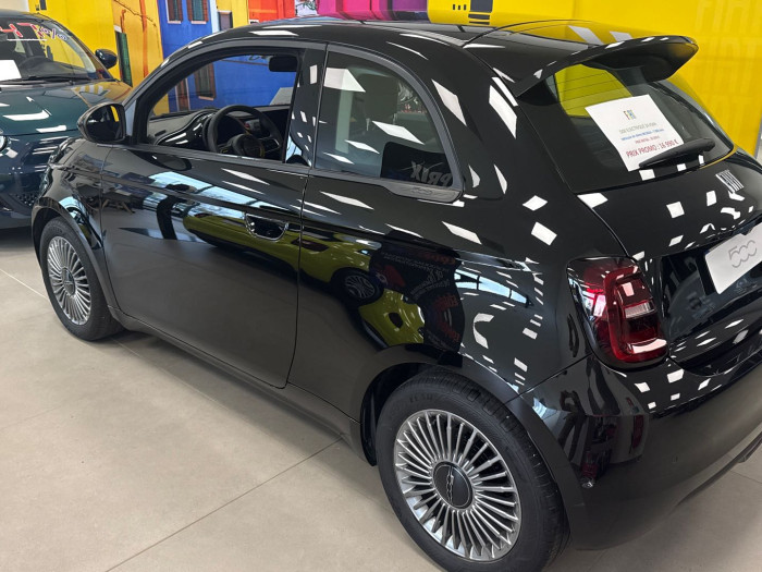 Fiat 500e BERLINE 500 e 95 ch Icône