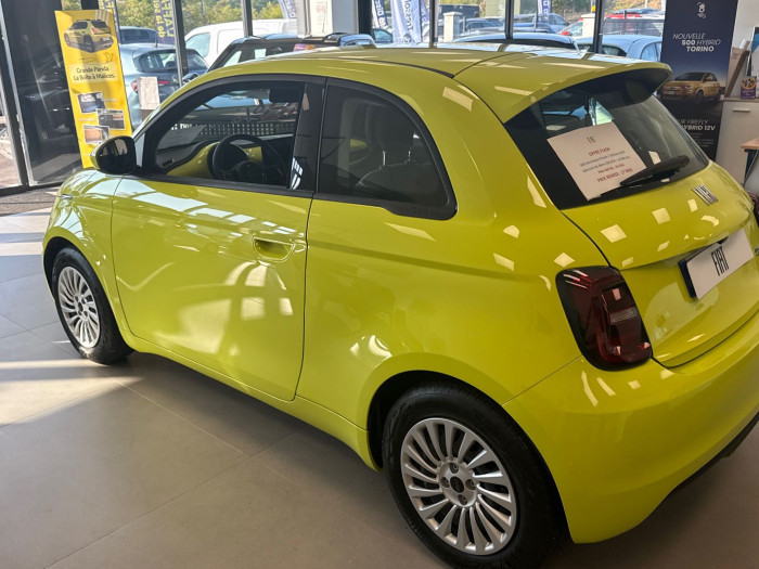 Fiat 500e BERLINE MY22 SERIE 1 STEP 2 500 e 118 ch Icône Plus