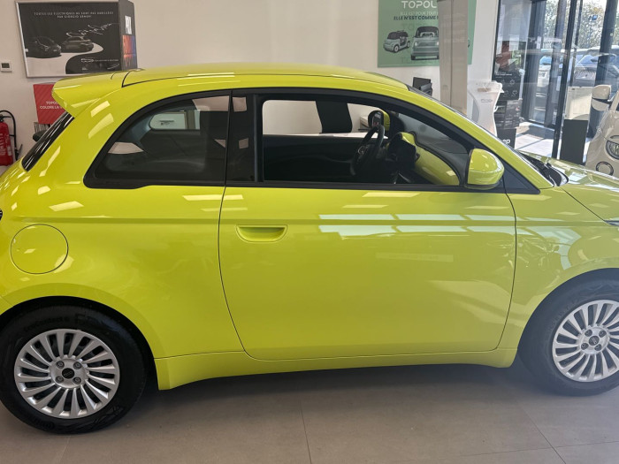 Fiat 500e BERLINE MY22 SERIE 1 STEP 2 500 e 118 ch Icône Plus