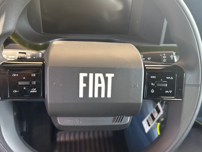Fiat GRANDE PANDA e 83 ch RED