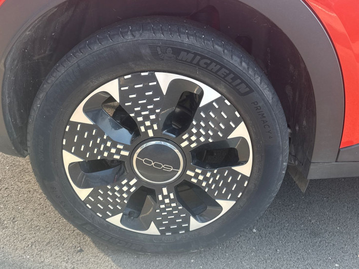 Fiat 600e 156 ch 54 kWh La Prima